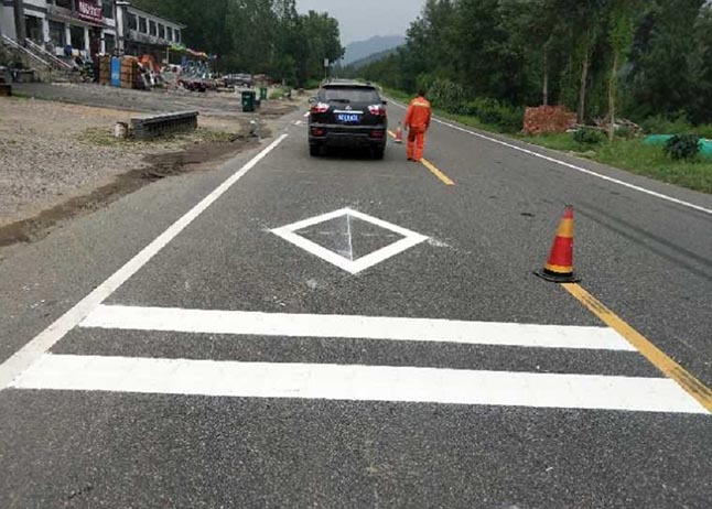 哈爾濱茗天交通工程專業劃線，消防通道劃線