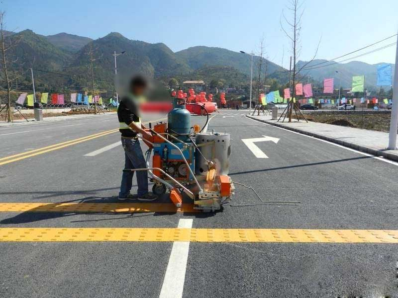 哈爾濱雙組份劃線施工，道路劃線