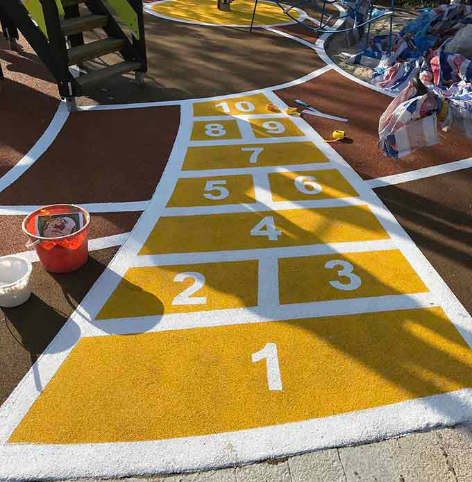 哈爾濱公園專業(yè)做熱熔劃線、道路劃線